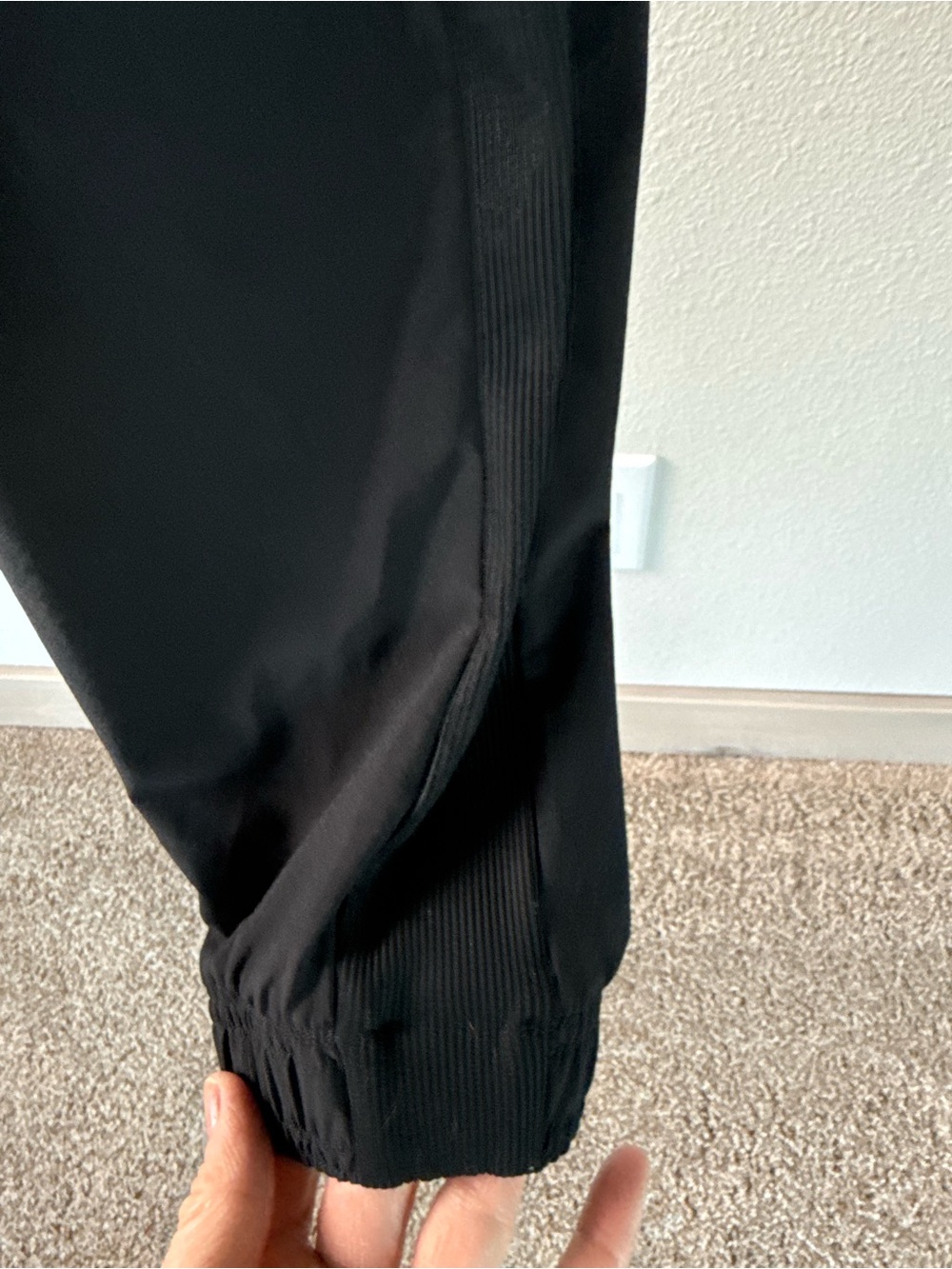 Athleta Brooklyn Jogger Pant Black Casual Active Athleisure Women’s Size 4 - Picture 6 of 12
